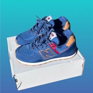 Navy Blue New balance| Little boys size 2 sneakers